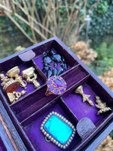 Load image into Gallery viewer, Vintage Amethyst Cocktail Ring