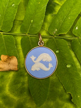 Load image into Gallery viewer, Vintage (C. 1970) Wedgewood Pisces Zodiac Pendant