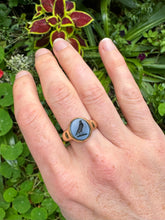 Load image into Gallery viewer, 18ct Gold Sardonyx Raven Signet Hallmarked for 1887
