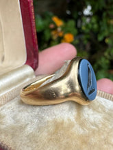 Load image into Gallery viewer, 18ct Gold Sardonyx Raven Signet Hallmarked for 1887