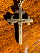 Load image into Gallery viewer, c. 1899 9ct Cross & Antique Chase Chain
