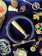 Load image into Gallery viewer, Victorian Desk Seal Love & Truth