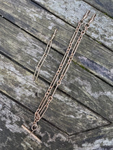 Load image into Gallery viewer, Dated 1917 9ct Fetter Link Chain and Extender