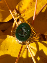 Load image into Gallery viewer, Antique 18 ct Intaglio Signet Ring