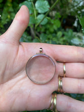 Load image into Gallery viewer, Victorian 9ct Floating Glass Locket