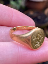 Load image into Gallery viewer, Chunky 18ct Crested Signet with Perfect Hallmarks