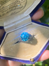 Load image into Gallery viewer, Art Deco Zircon & 18 Carat White Gold Solitaire Ring