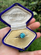 Load image into Gallery viewer, Art Deco Zircon & 18 Carat White Gold Solitaire Ring