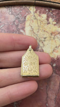 Load and play video in Gallery viewer, c. 1880 9ct Aide Memoire Charm or Pendant