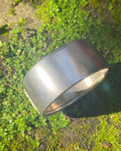 Load image into Gallery viewer, Antique Silver Acorn Motif Bracelet