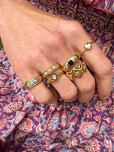 Load image into Gallery viewer, Vintage 18ct Gold &amp; Rose Cut Diamond Ouroboros Snake Ring
