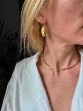 Load image into Gallery viewer, c. 1980 18ct Gold Torque Collar Necklace
