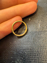 Load image into Gallery viewer, 9ct Georgian Split Ring
