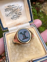Load image into Gallery viewer, c. 1939 18ct and Bloodstone Intaglio Signet Ring
