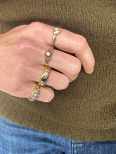 Load image into Gallery viewer, Vintage 18ct Gold &amp; Rose Cut Diamond Ouroboros Snake Ring
