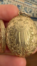 Load image into Gallery viewer, c. 1900 Antique 9ct Gold Locket Pendant
