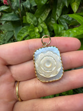 Load image into Gallery viewer, Victorian Mother of Pearl Pendant
