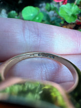 Load image into Gallery viewer, 9ct and Carnelian Intaglio Love Bird Signet Ring
