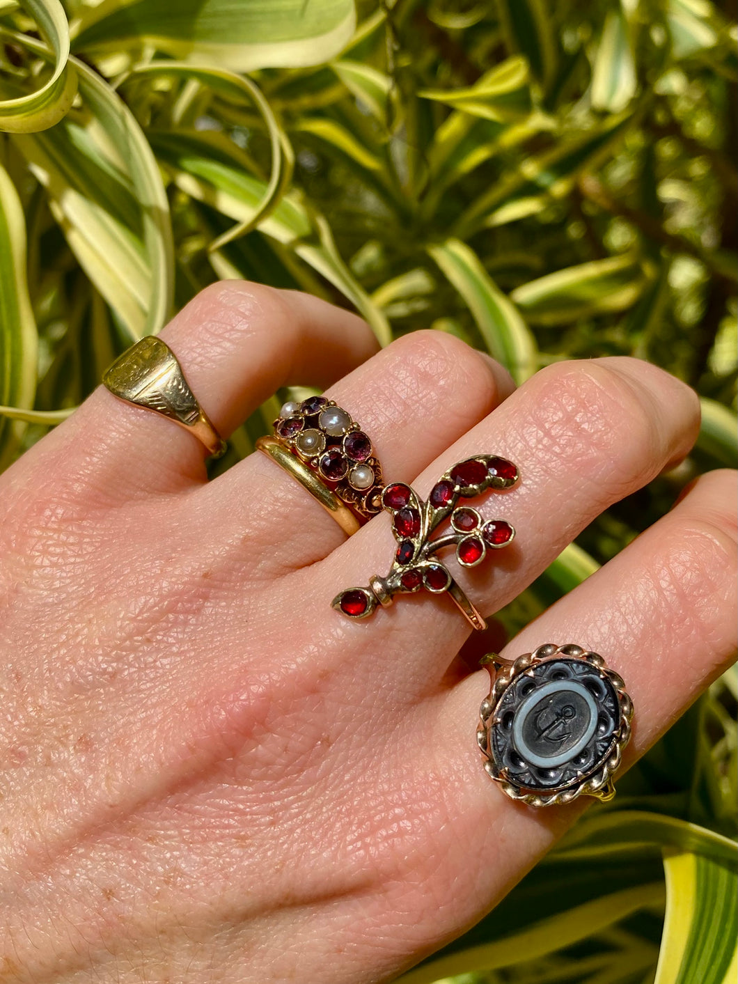 Antique Floral Sprig Garnet Ring